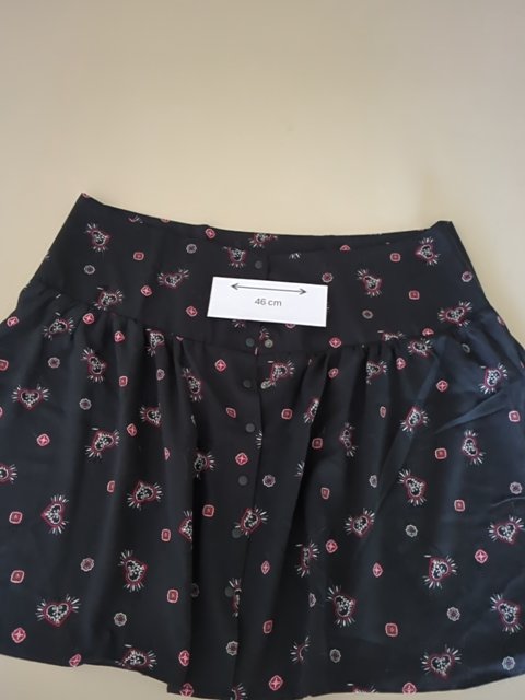 Jupe courte Kiabi - Fr 46 - Noir - Coeurs