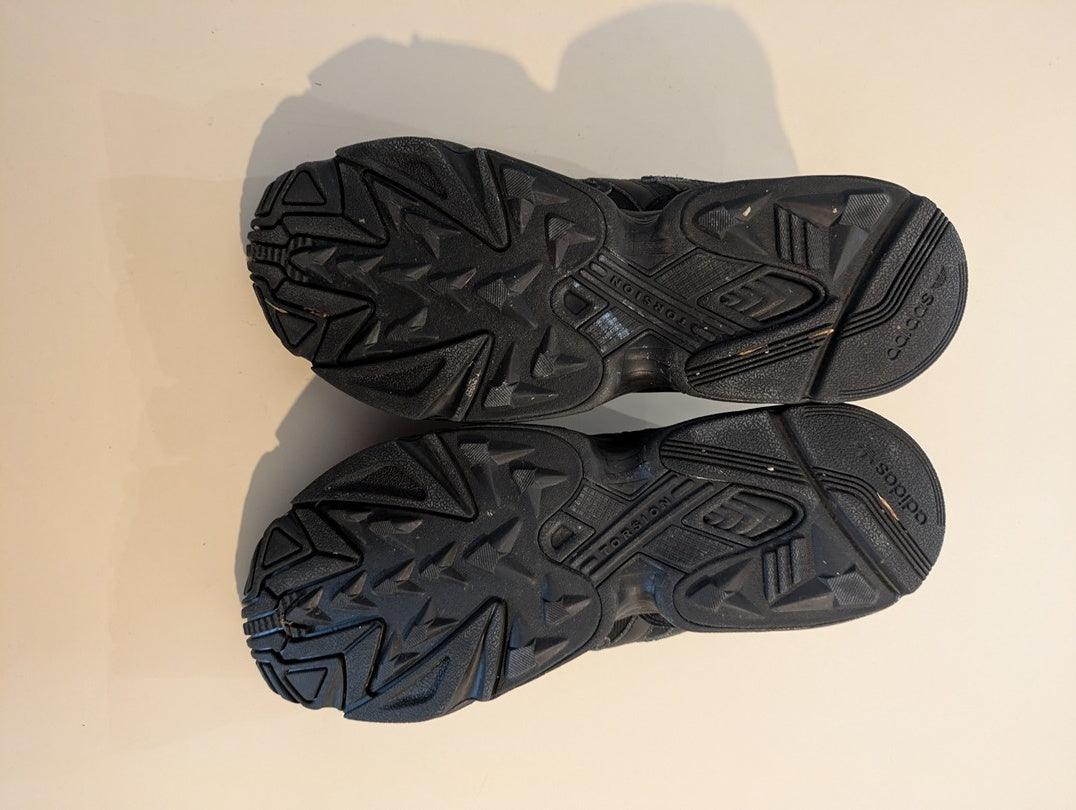 Baskets Adidas - 44 - Noir - Thgen-98