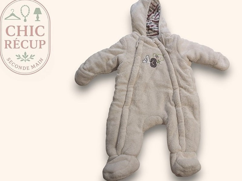 Combinaison bébé chaude et douce avec capuche