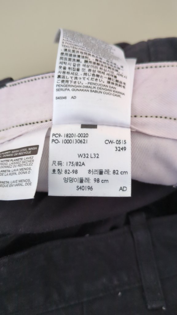 Chino Levi's - L - Noir - Saaug-58