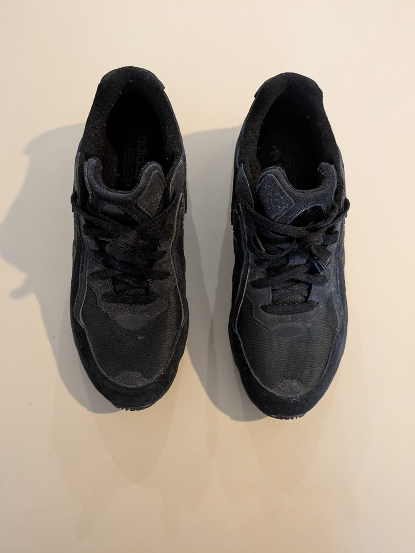 Baskets Adidas - 44 - Noir - Thgen-98